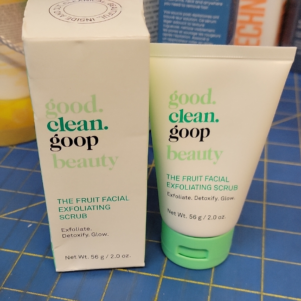 Goop The Fruit Facial Exfoliating Scrub 56g New Sealed Tube in Box
